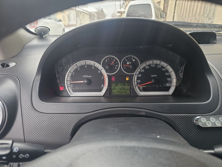 Nexia 3  oq avtomat 2019 yil