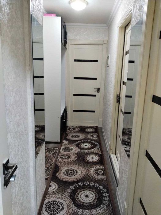 Гагарина Элхолдинг худудида жойлашган 2 хонали квартира сотилади