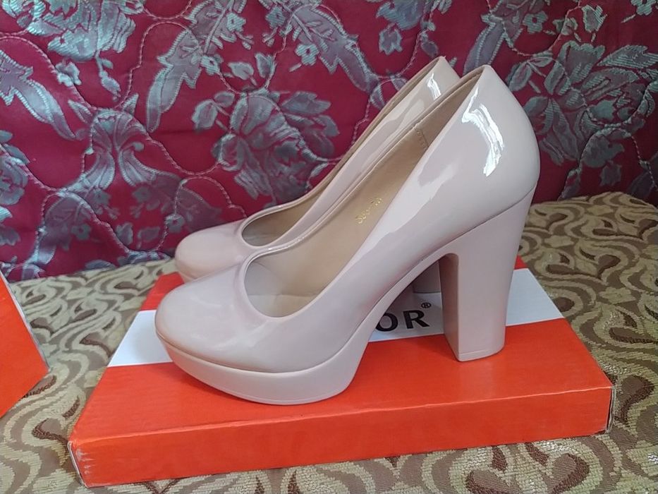 Продам новые туфли!!!