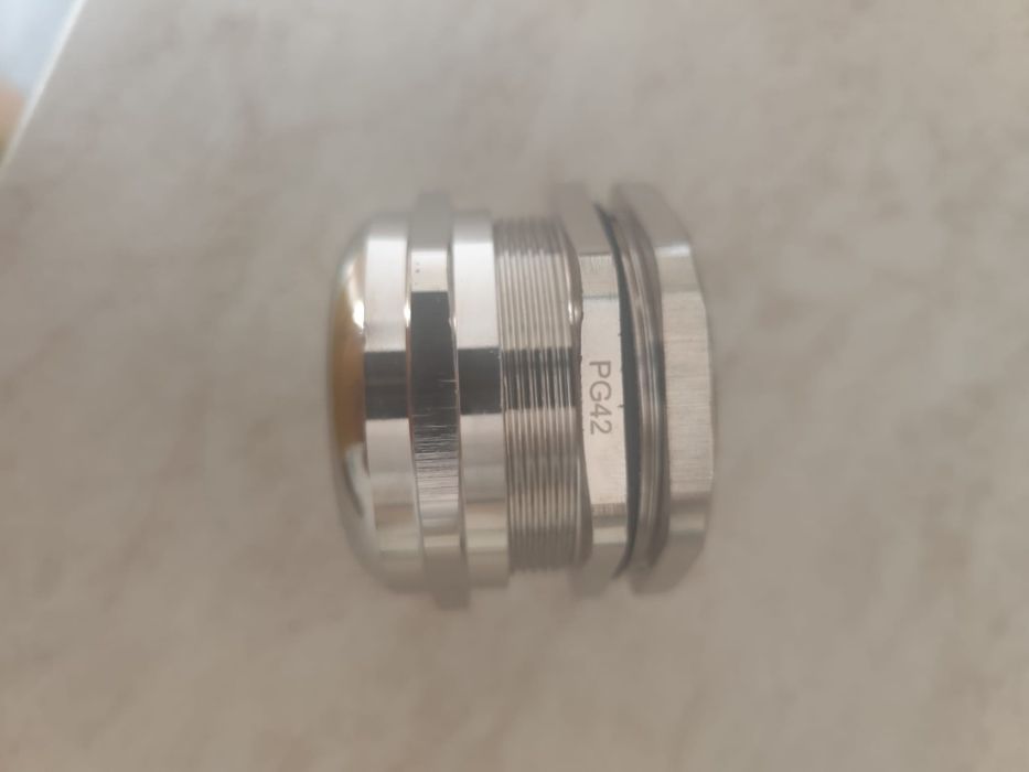 Presetupă alama nichelata PG42 - IP68 noua
