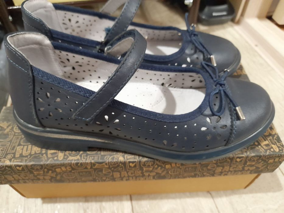 Туфли для девочки, школьные.