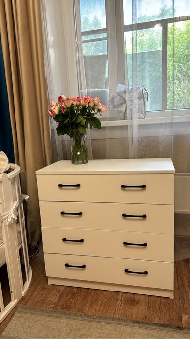 Комод (белый) в отличном состоянии