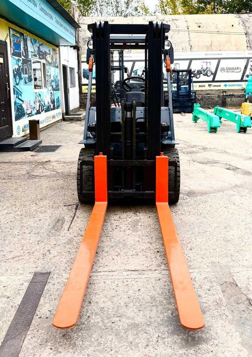 Вилочный погрузчик TOYOTA 6FGL25