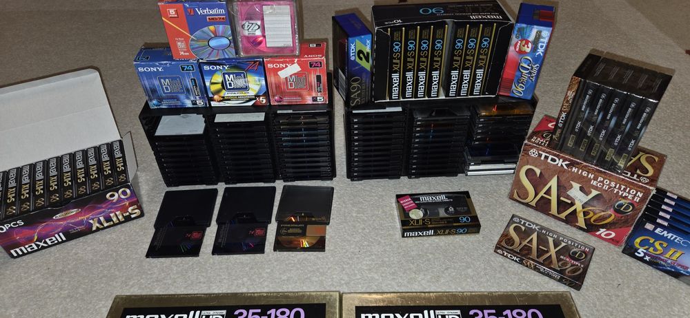 Minidiscuri,casete noi si folosite,benzi maxell,role technics