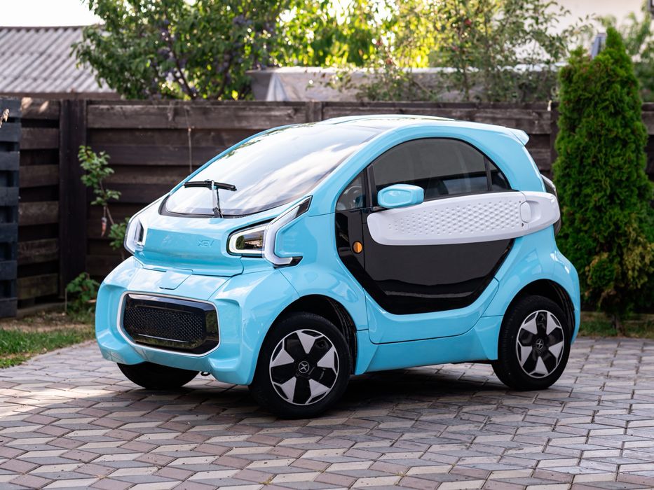 Xev yoyo masina 16 ani permis b1