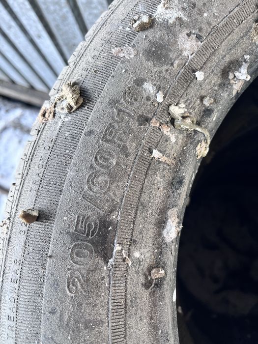 Продам шины в хорошем состояние