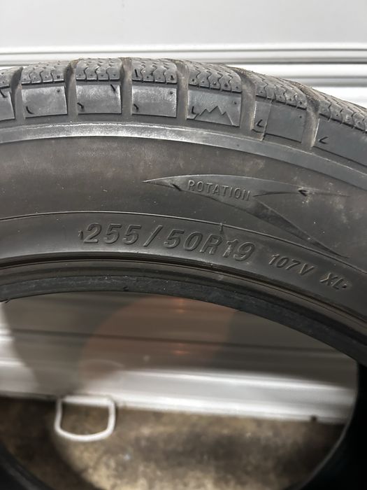 255/50/19 Зимни гуми Syron Everest