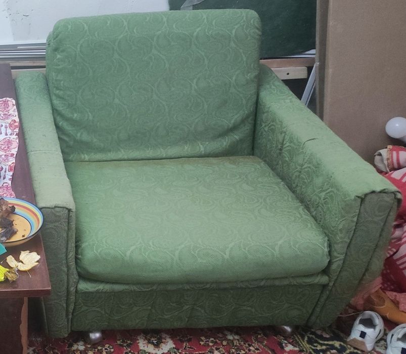 Диван и два кресла