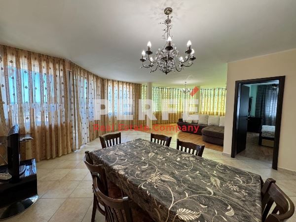 Продава се Тристаен апартамент в Поморие - 130 кв.м за 1154 €/кв.м - Снимка #1