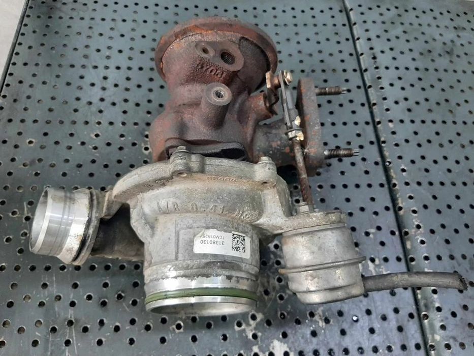turbina  2.0 d d4204t8  volvo v40 v60 31380130  836264-1