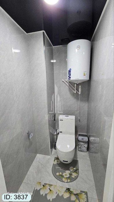 5 mikr somiy karmen tarafda 2 xona tayyo kvartira sotiladi №3837