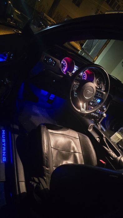 Mustang 2.3 2018 Interior Carbon