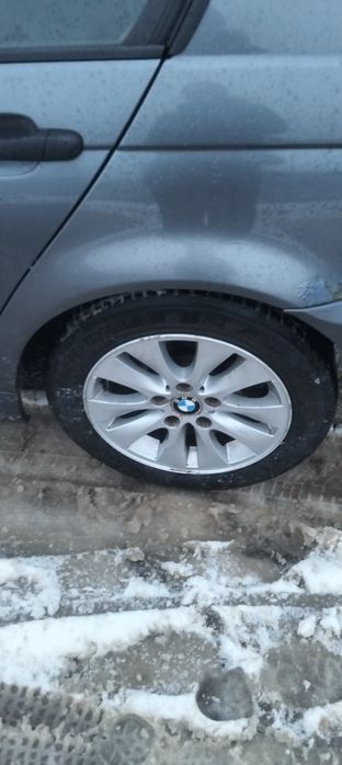 Vând jante BMW style 138 r16