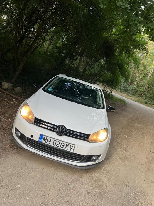 VOLKSWAGEN Golf 2012