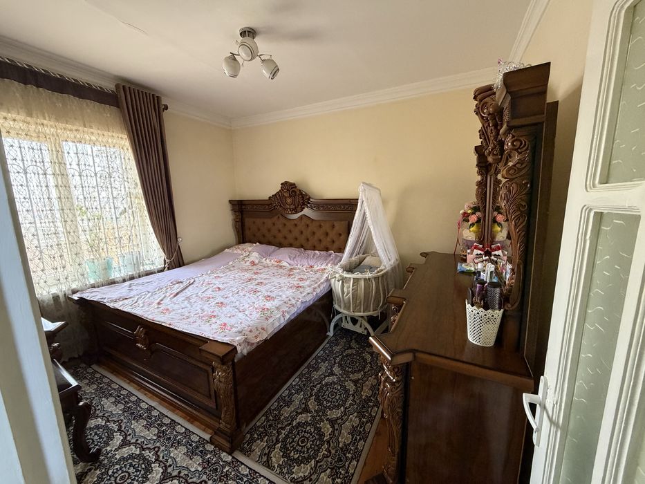 77 seriya 3 xona kvartira sotiladi 3 etajda