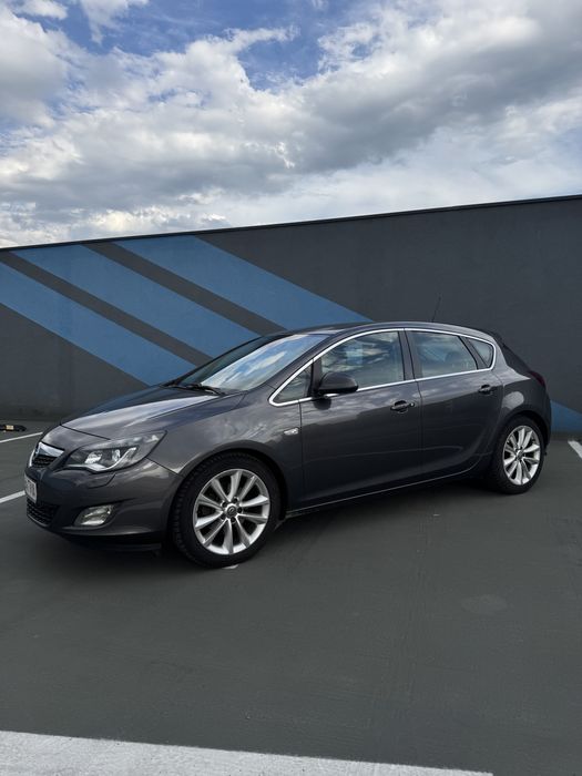 Opel Astra J 1.7 CDTI 2010