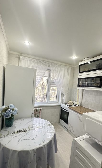 Срочно продам 2 х ком квартиру