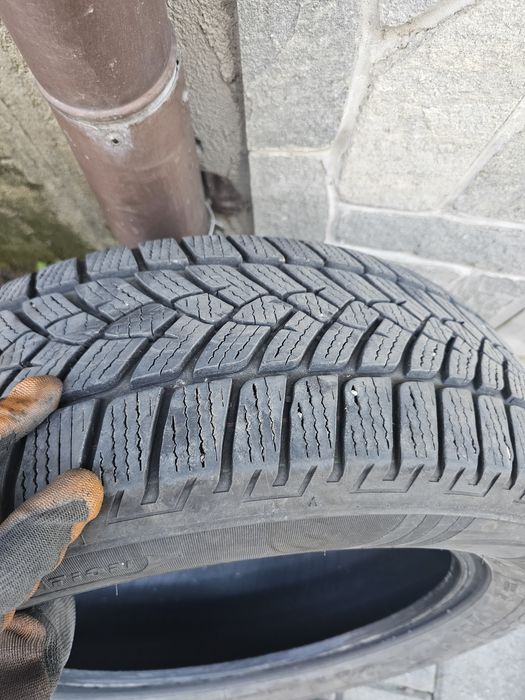 Гуми FULDA зимни 215 70 17