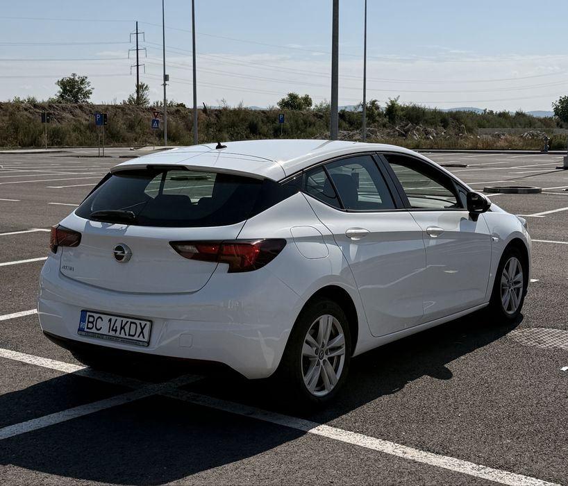 Opel Astra K Pachet Dynamic 2019 - Prim propietar- 125 CP – LED, CarPlay Pachet Iarnă Carte Service