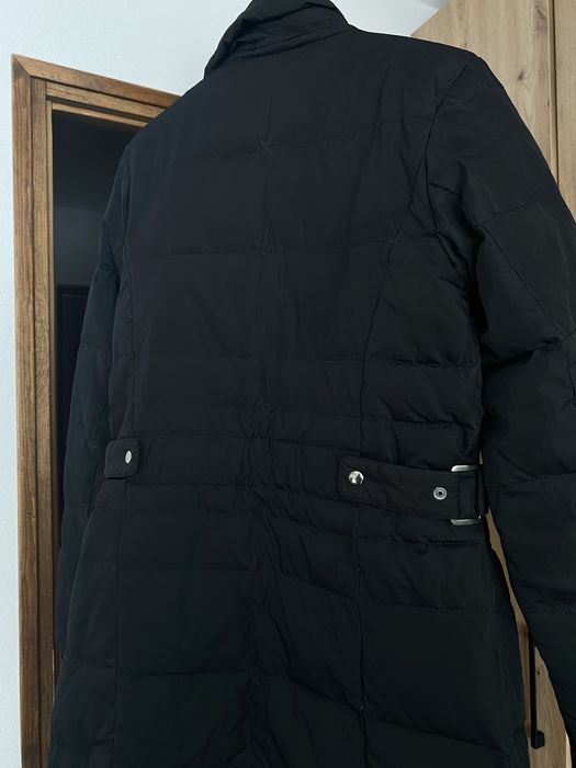 Geaca neagra dama