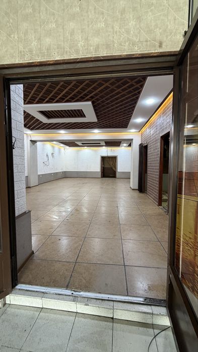 Нотурар жой ижарага берилади. Семурғ орқасида жойлашган