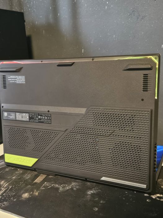 Asus Rog Strix G17 AMD Ryzen 9 RTX 4060 8GB