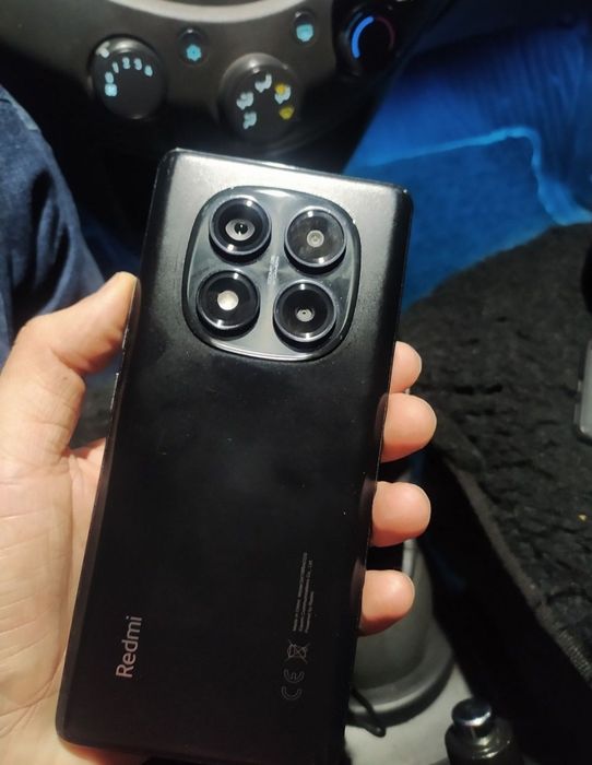 Продам свой практически новый телефон все работает идеально