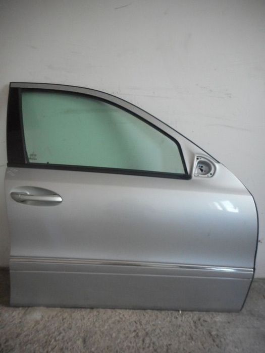 Usa dreapta fata Mercedes E Class , W211 2002 2003 2004 2005 2006 2007 2008 2009
