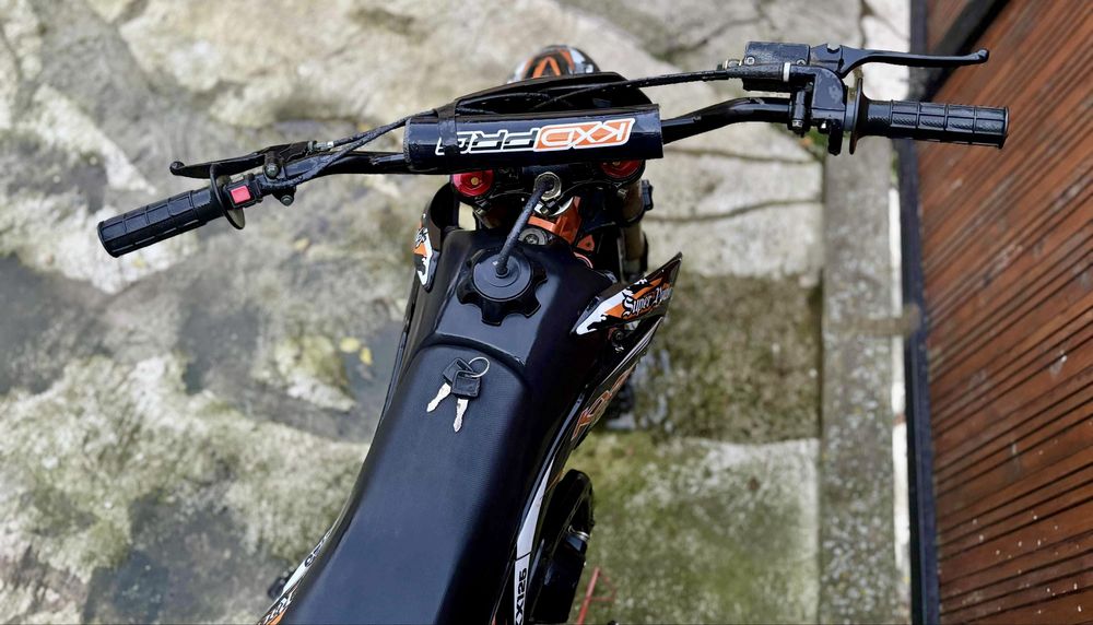 Moto cross kxd 125