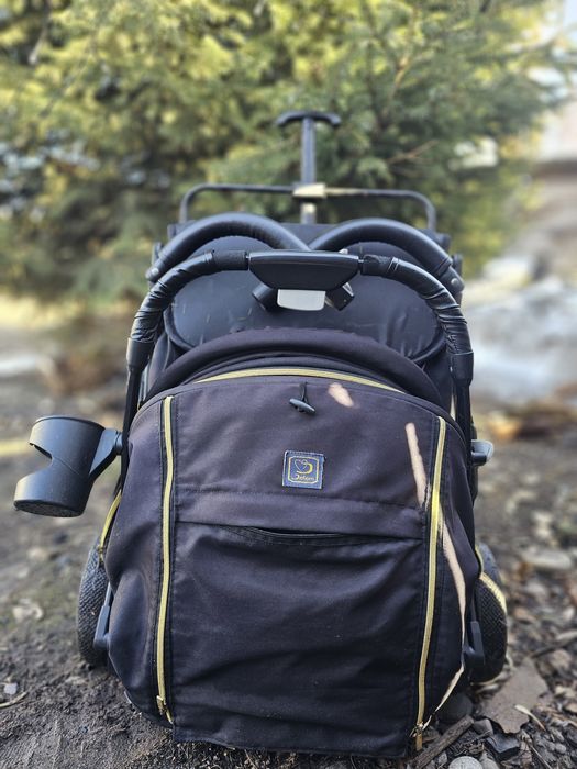 Продаётся прогулочная коляска Jetem