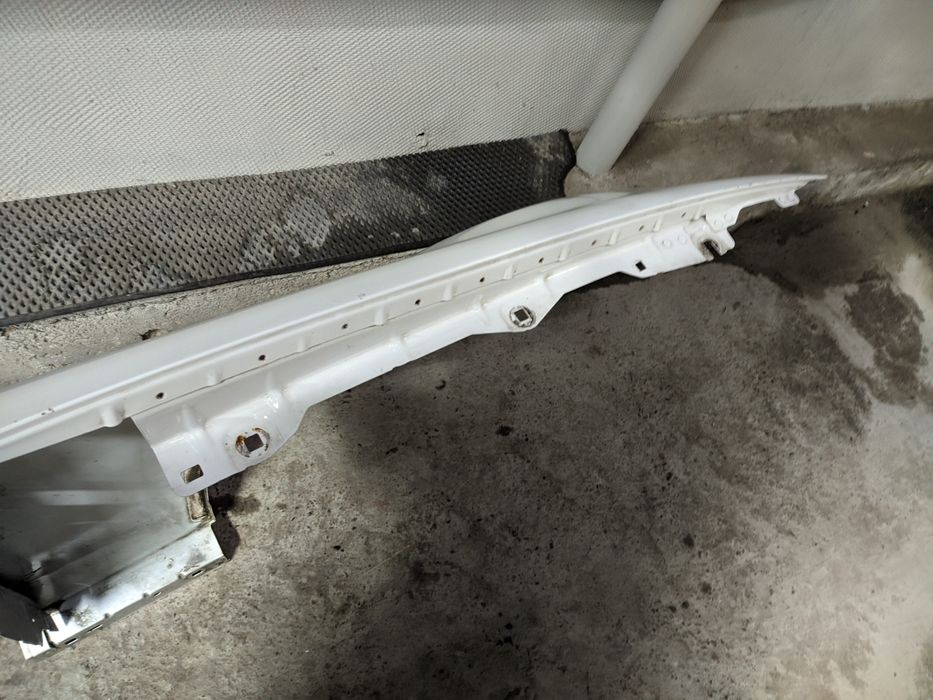 Продам левое крыло на mercedes w213