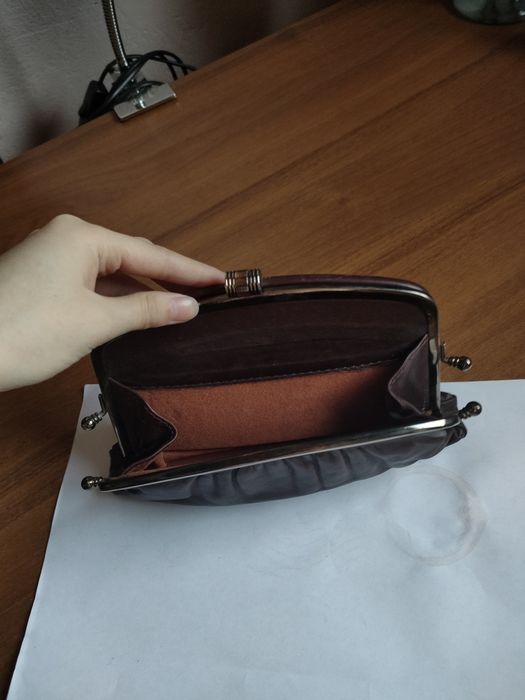 раритетные кожаные клатчи