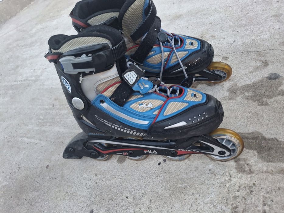 Vând 3 perechi role