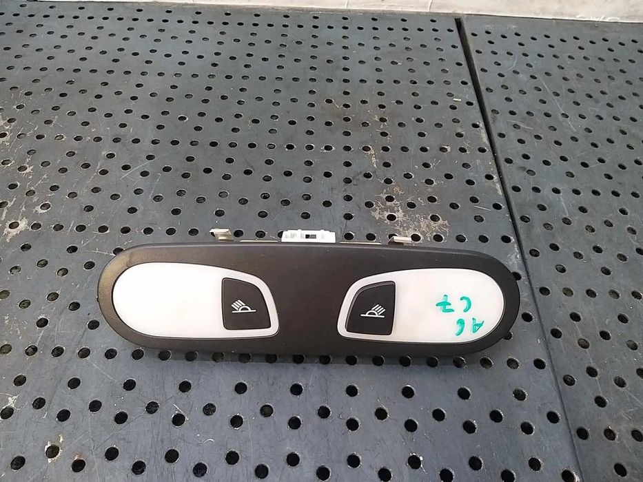 Plafoniera spate audi a6 c7 4g 4g0947111