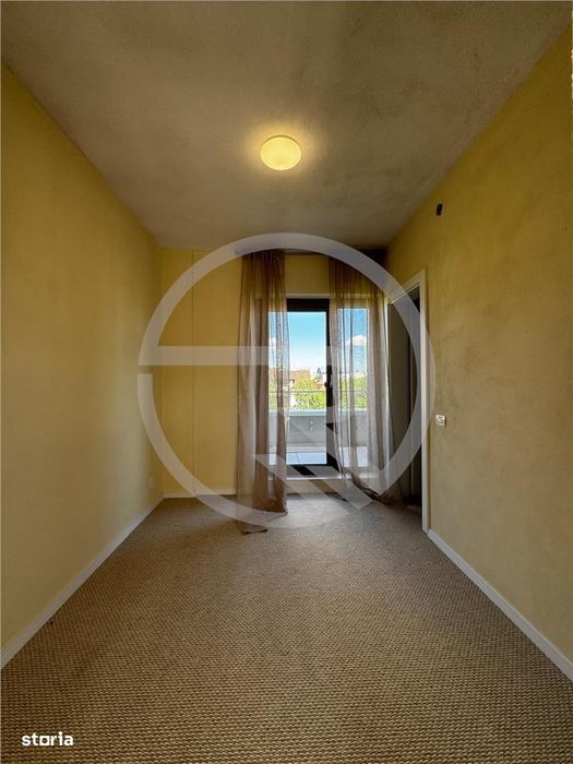 Apartament Tip Penthause 3 camere,103 mp + 2 terase ,situat pe strada