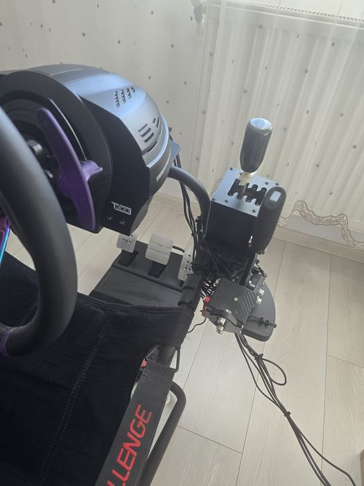 Scaun Playseat Challenge + Volan Thrustmaster t300 rs Gt
