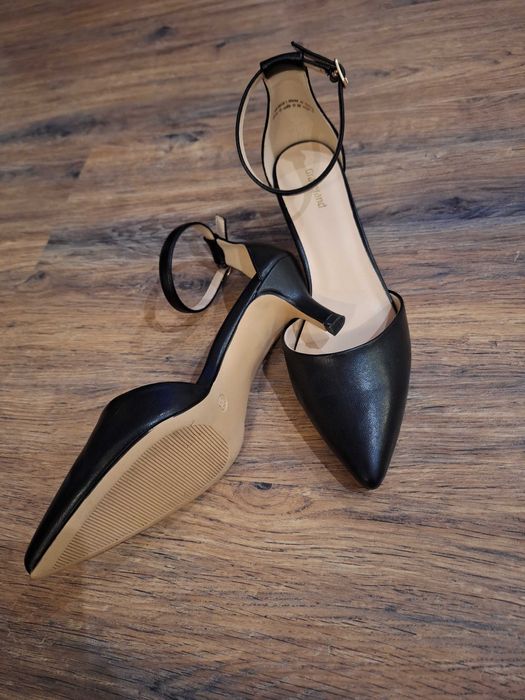 Дамски официални, ниски токченца,размер 38