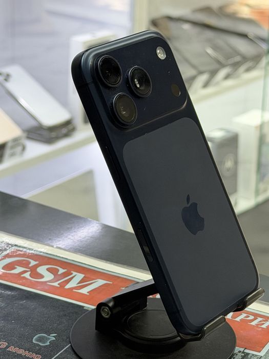 Iphone 17 Pro 256Gb     99%