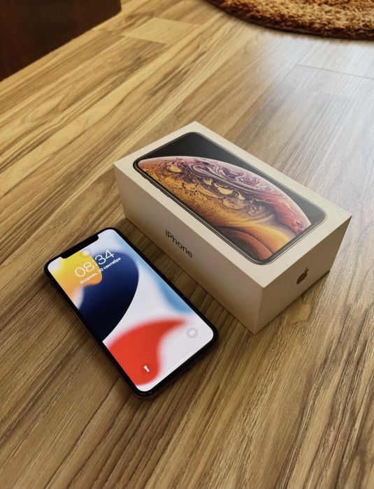 Iphone XS 256ГБ продам с документами