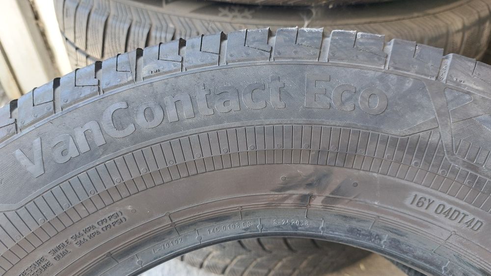 Гуми за Бус 235/65/16 C Continental VanContact Eco 4 броя