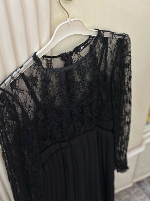 Платье Zara, размер XS подойдет на S