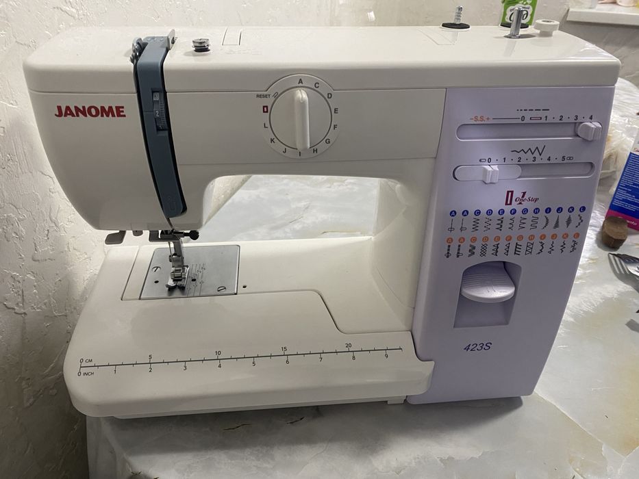 Продам швейную машину и идеальном состоянии