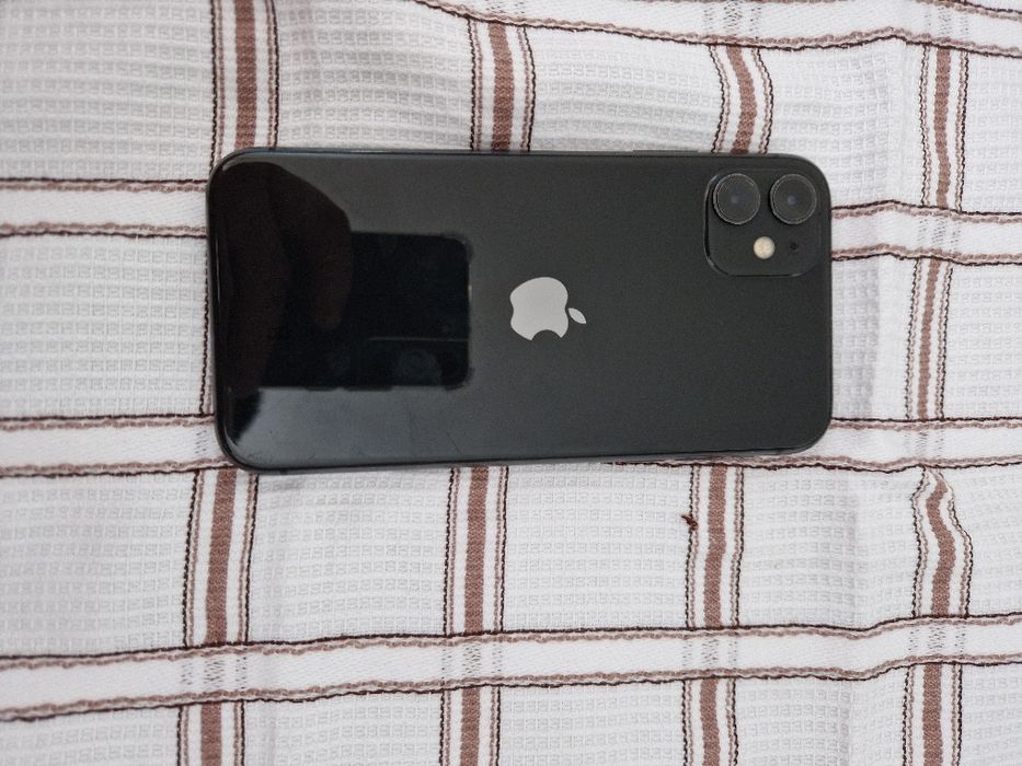 Айфон 11 , на 128 гб