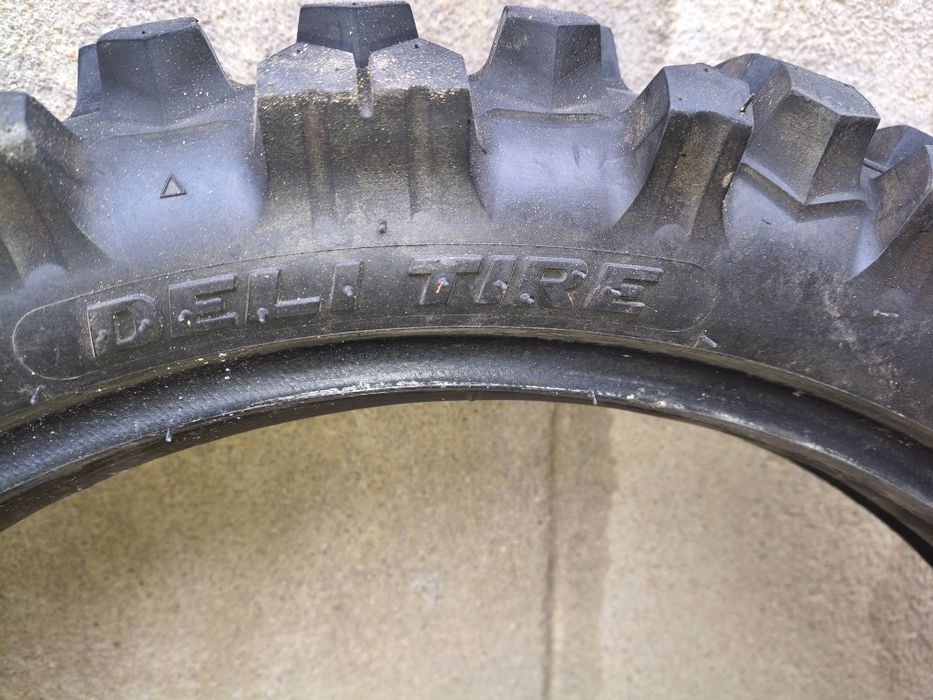 Нови външна и вътрешна гума за ендуро и мотокрос 100/90/19