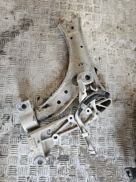 Suport brat stanga Volkswagen Golf 6 cod 1K0199295E an 2010
