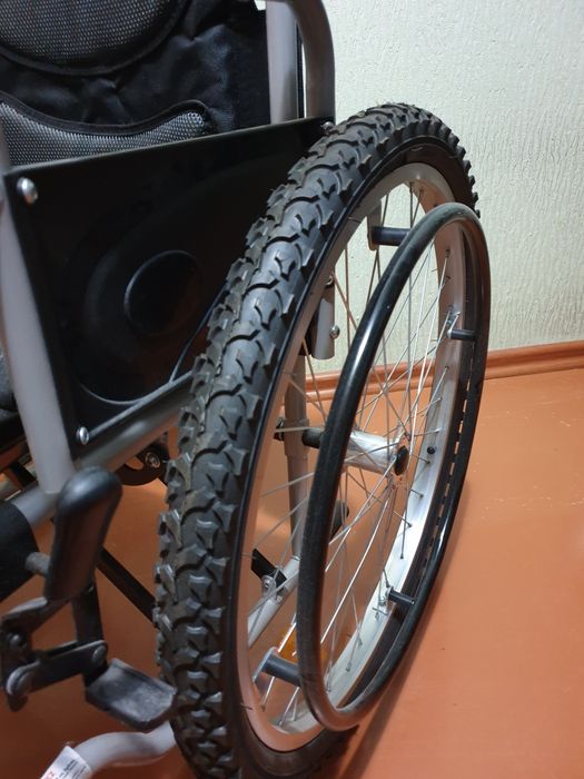 Коляска инвалидная прогулочная новая