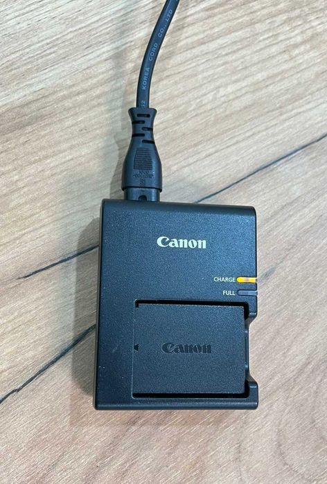 Canon EOS1100D фотоаппараты