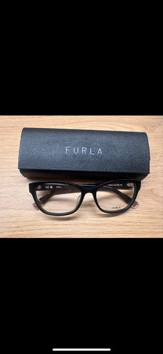 Рамки за очила на Furla.