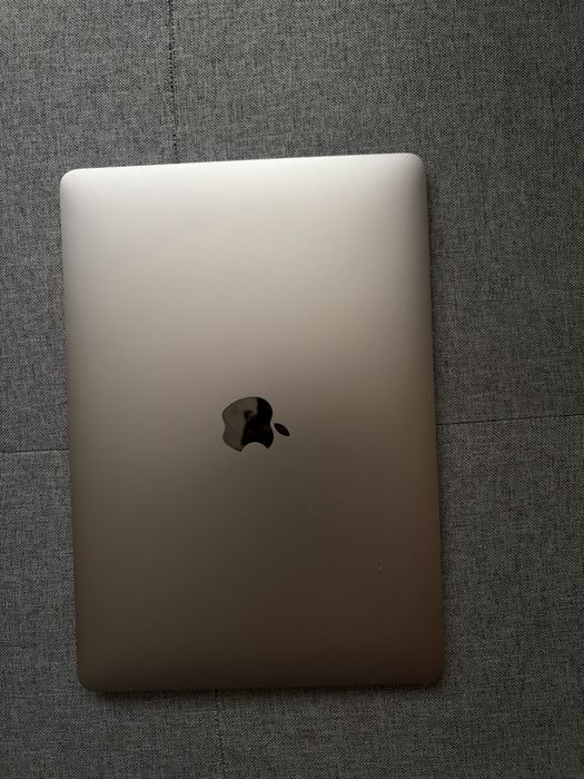 MacBook Air M1 2020 срочно