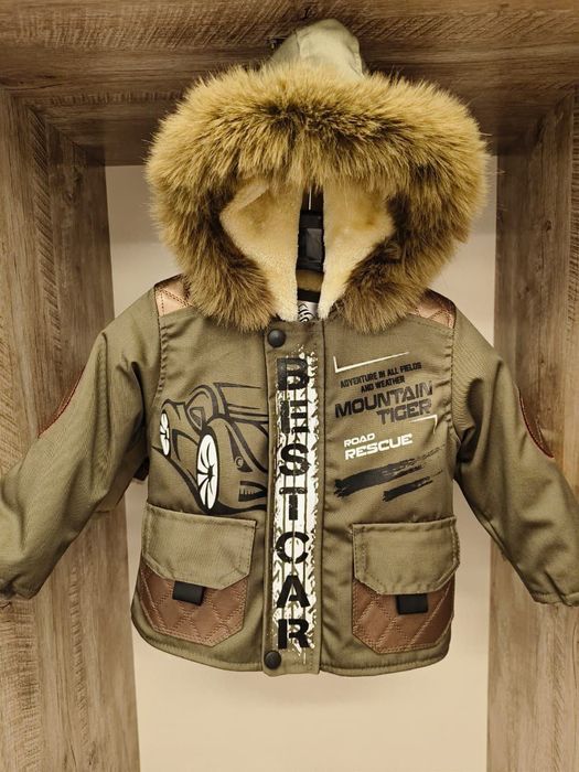 Kurtka sotiladi toza kiyim yengi qishki kiyim